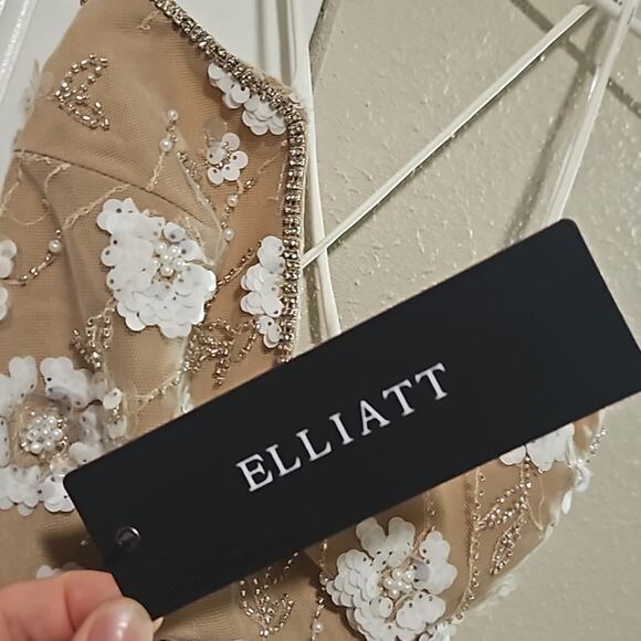 Elliatt Floral Embroidered Wedding Dress - Cream and White - Picture 5 of 14